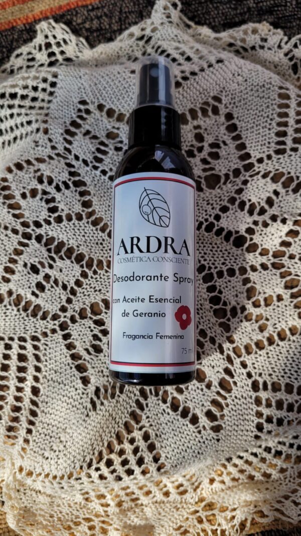 DESODORANTE SRAY CON ACEITE ESENCIAL DE GERANIO